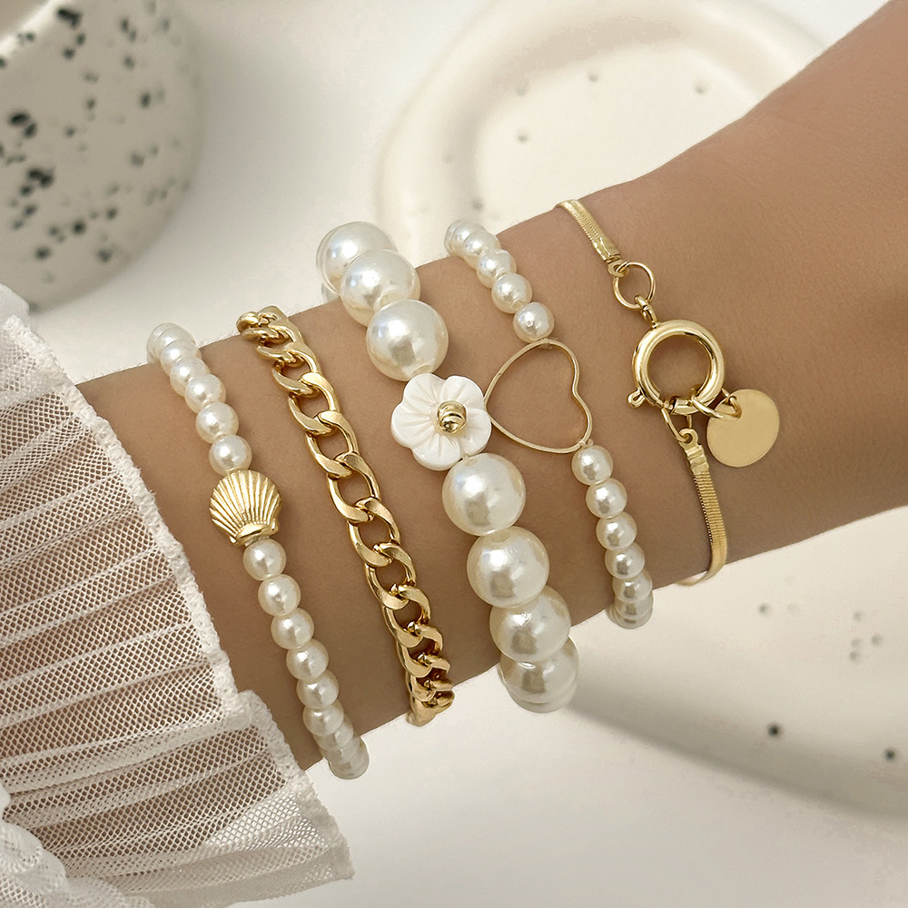 Fashion imitation pearl love beaded shell stack bracelet