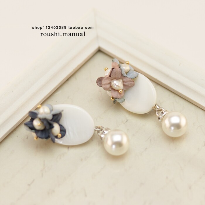 Broche femme en autre - Ref 1173104 Image 1