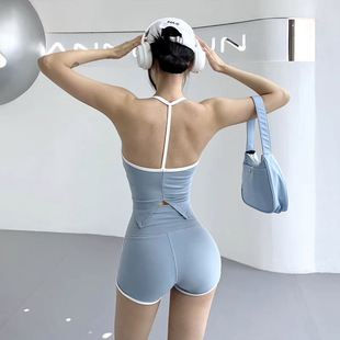 外贸跨境运动内衣女士挂脖吊带衫瑜伽衣服带胸垫文胸速干健身上衣