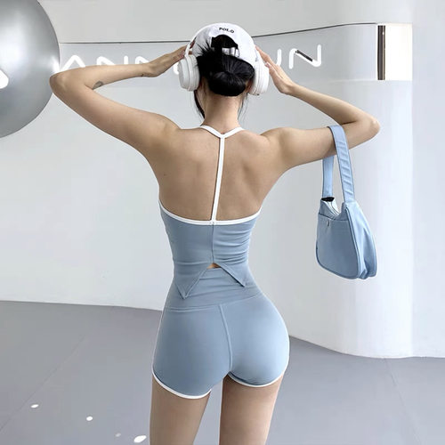 外贸跨境运动内衣女士挂脖吊带衫瑜伽衣服带胸垫文胸速干健身上衣