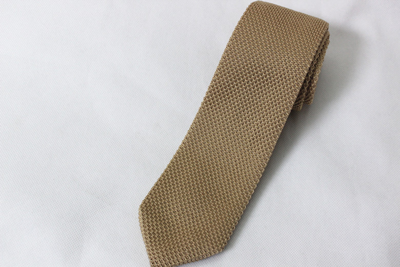 男士商务休闲风尖头黄色编织领带