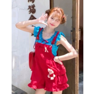 多巴胺穿搭夏季新款巨好看可爱小飞袖上衣红色宽松背带裤度假套装