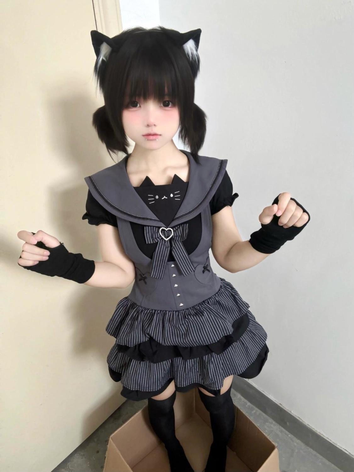 甜酷海军风洛丽塔减龄撞色无袖拼接荷叶边上衣背带蛋糕裙两件套女