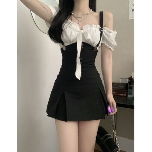 甜酷辣妹学院风一字领绑带两件套女夏季设计感泡泡袖衬衫+背带裙 - 封面