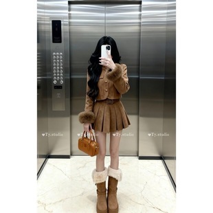 秋冬千金风复古鹿皮绒小香风毛领端口外套百褶裙时尚新年战袍套装