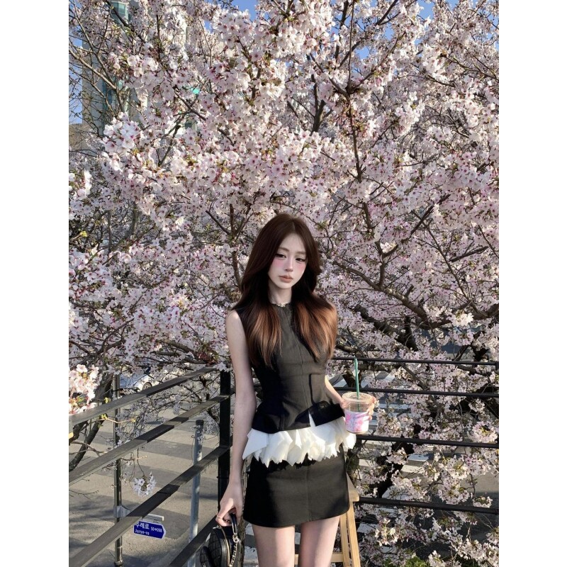 夏季独特超好看套装裙黑色显瘦无袖重工拼接荷叶边上衣半身裙套装