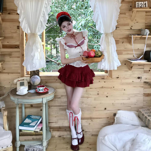 甜辣假两件上衣蓬蓬裙两件套