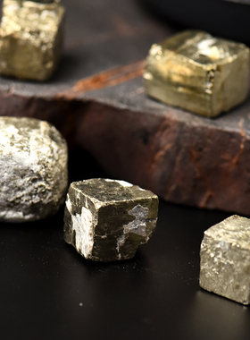 天然黄铁矿原石摆件 卡崔娜水晶排列宝石Pyrite书房客厅书桌装饰