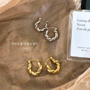 牛角包耳环圈圈ins风小众设计感耳圈简约耳钉高级感纯银针耳饰女