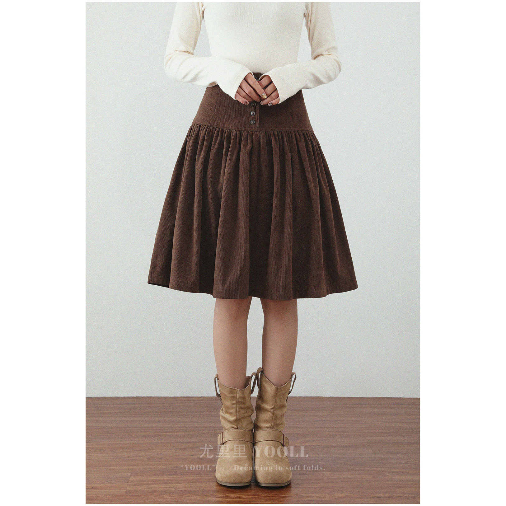 复古灯芯绒半身裙女秋冬新款单排纽扣高腰显瘦A字伞裙中裙五分裙,女装/女士精品,大码半身裙,淘宝优惠券,粉丝福利购,淘宝优惠卷
