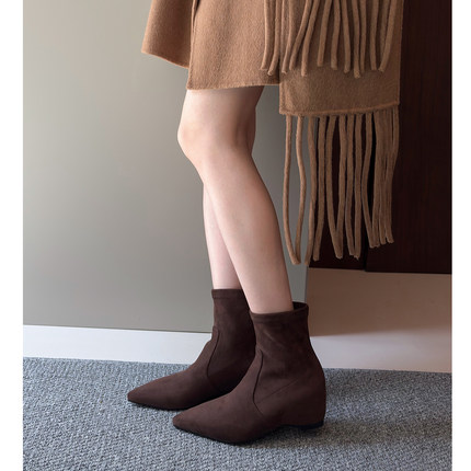 Kmeizu巨显瘦~4.5cm内增高短靴女秋冬弹力靴尖头简约及踝裸时装靴