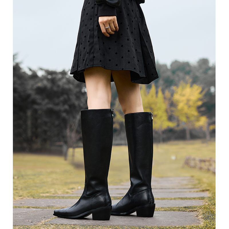 黑色百搭日常长靴简约高筒靴