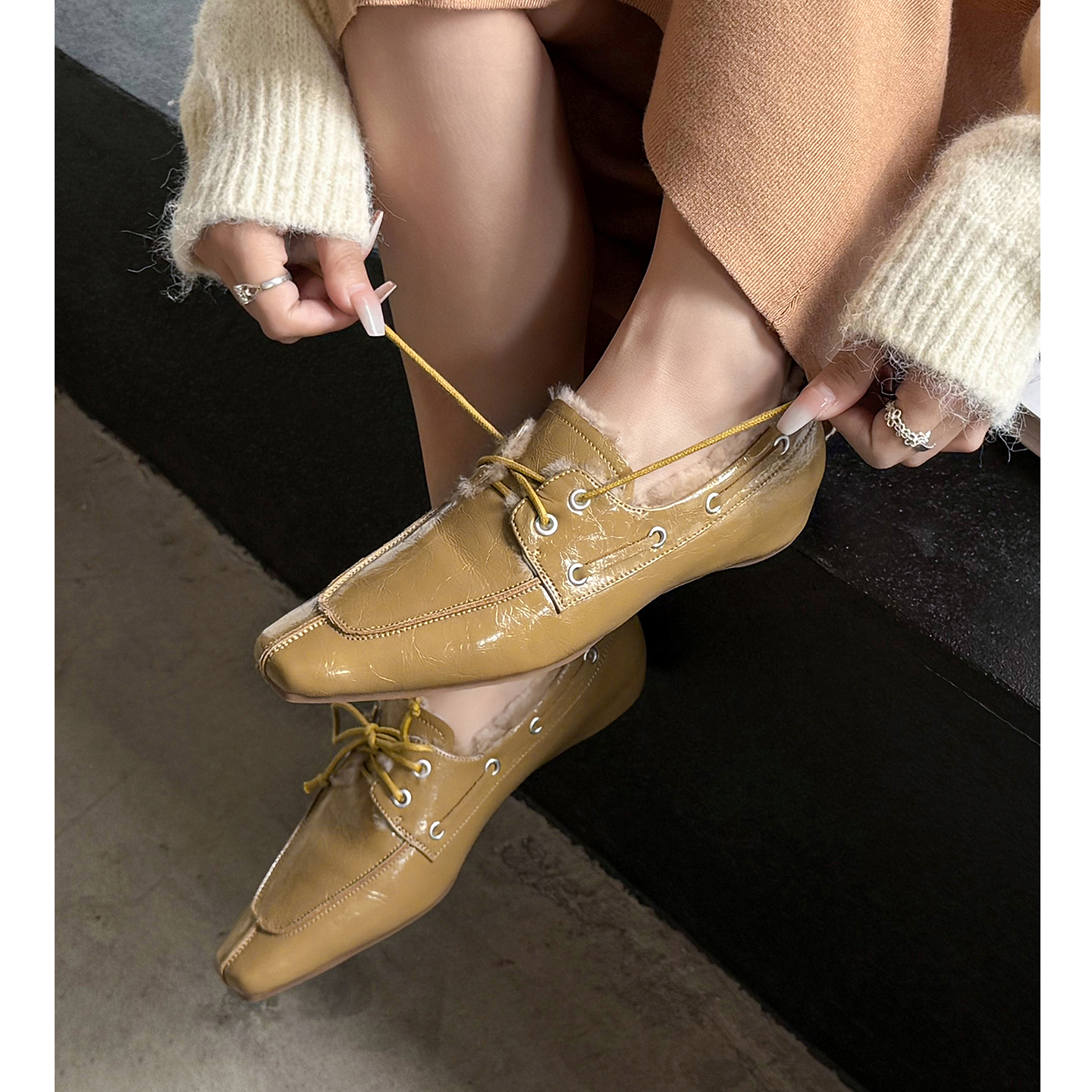 加绒平底乐福鞋系带毛毛小皮鞋