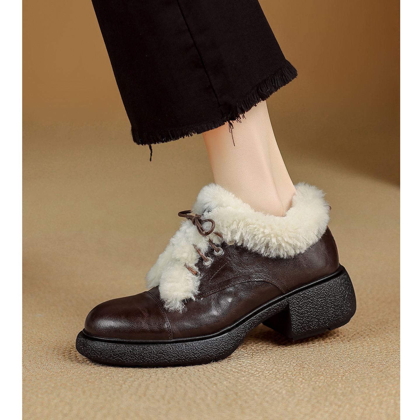 厚底系带单鞋白色加绒毛毛鞋德比