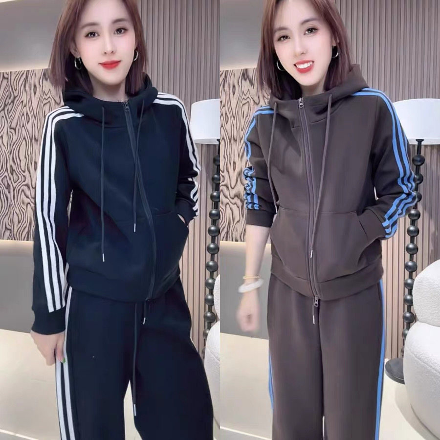 2026秋季新款时尚休闲运动套装女宽松显瘦连帽卫衣阔腿裤两件套潮
