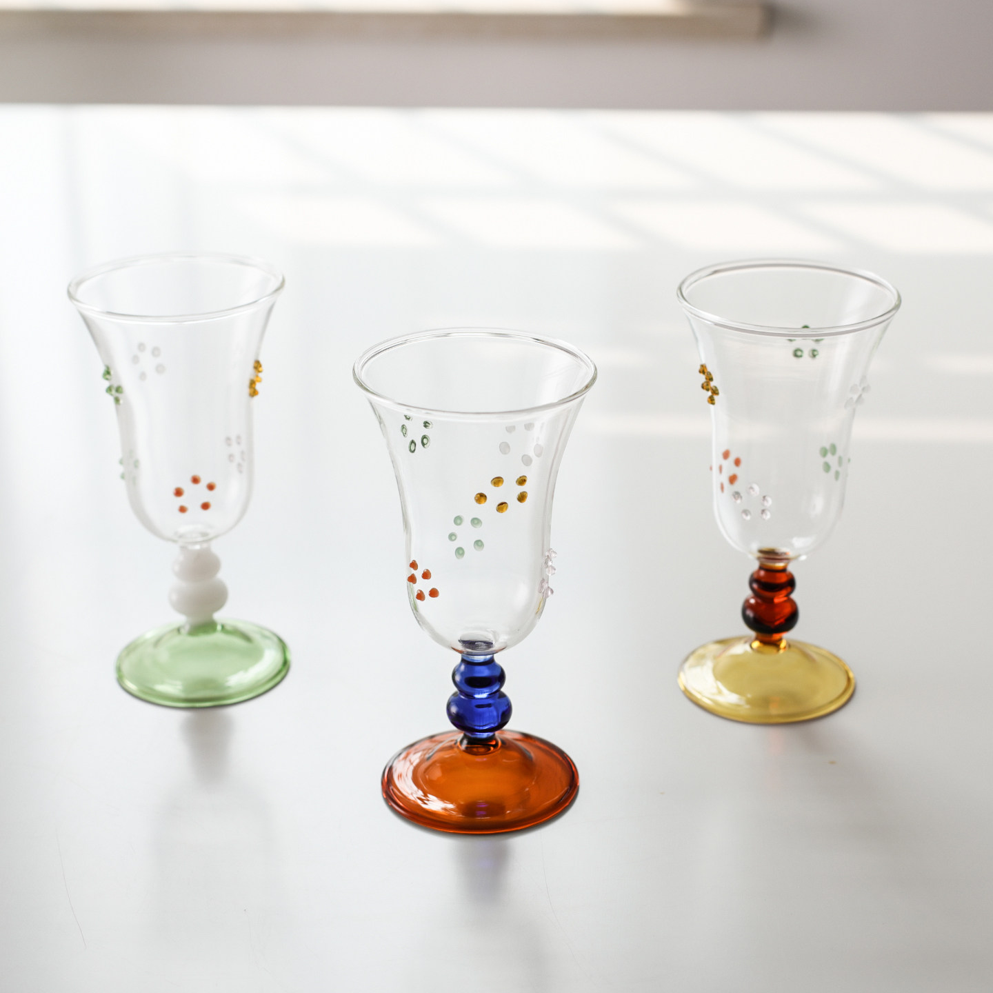 创意彩色高脚杯家用餐厅高颜值鸡尾酒杯耐高温高硼硅玻璃甜酒杯,餐饮具,鸡尾酒杯,淘宝优惠券,粉丝福利购,淘宝优惠卷