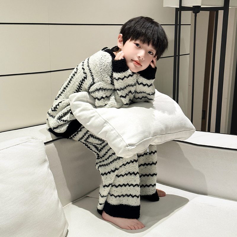 珊瑚绒睡衣男童秋冬款2025新款