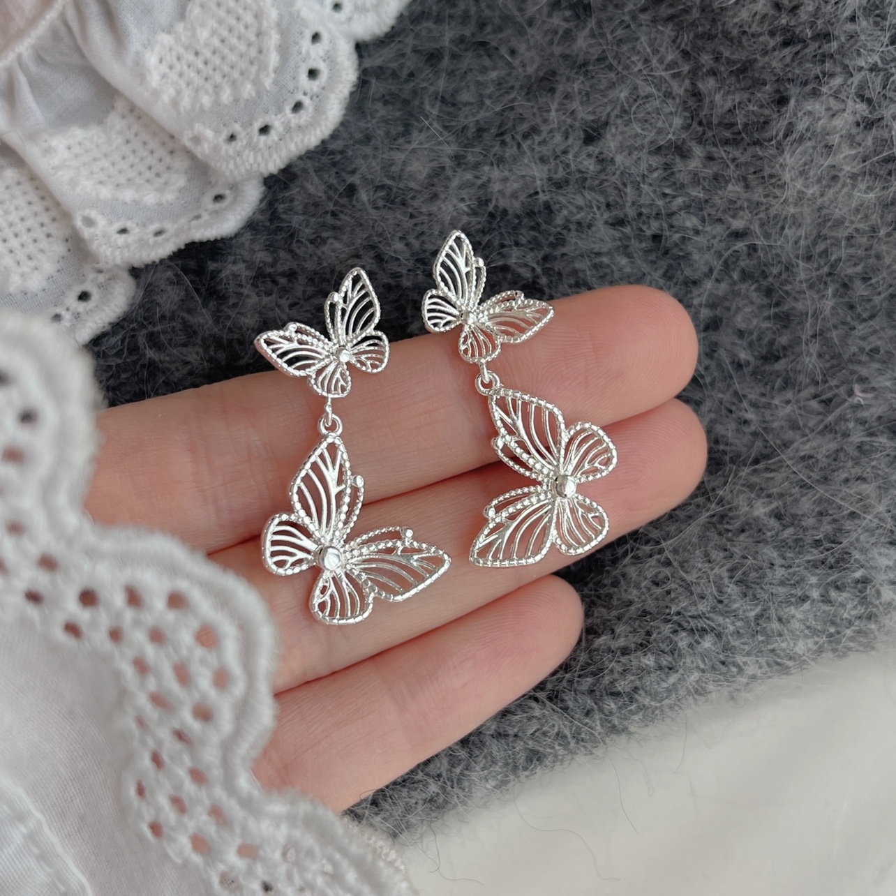 「银蝴蝶」气质镂空蝴蝶耳饰蚊香盘耳夹小众无耳洞轻奢高级感耳钉