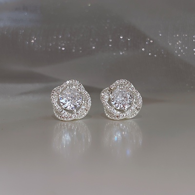 「巴黎玫瑰」精致花朵耳饰蚊香盘耳夹无耳洞轻奢小众耳环百搭耳钉