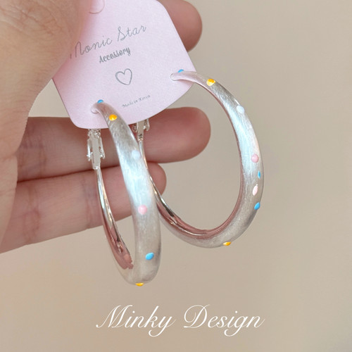 Minky「流光碎影」拉丝银色大圈耳饰蚊香盘耳夹女无耳洞耳钉耳环