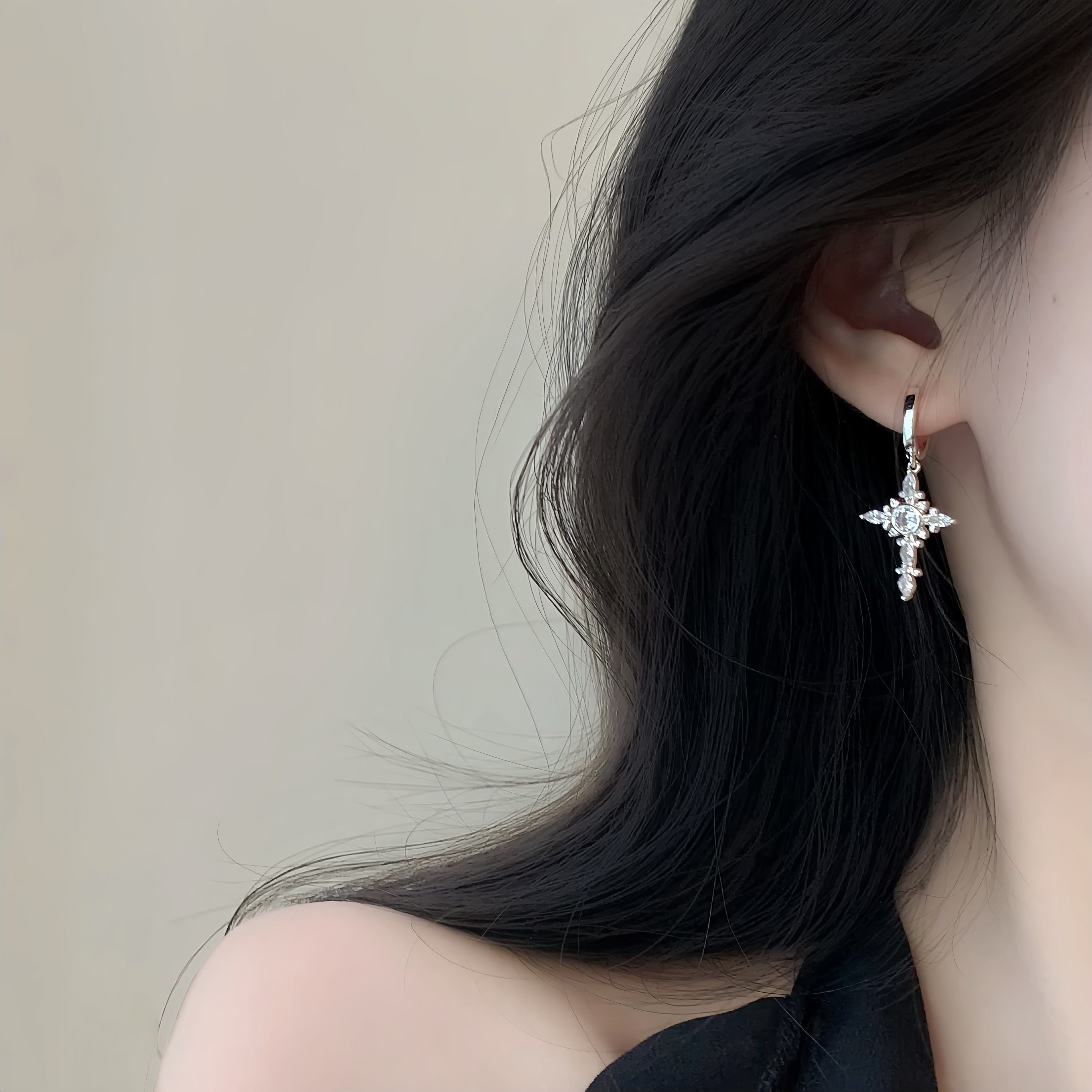 「虔诚」十字架耳圈珍珠耳饰蚊香盘耳夹无耳洞气质女士冷淡风耳扣