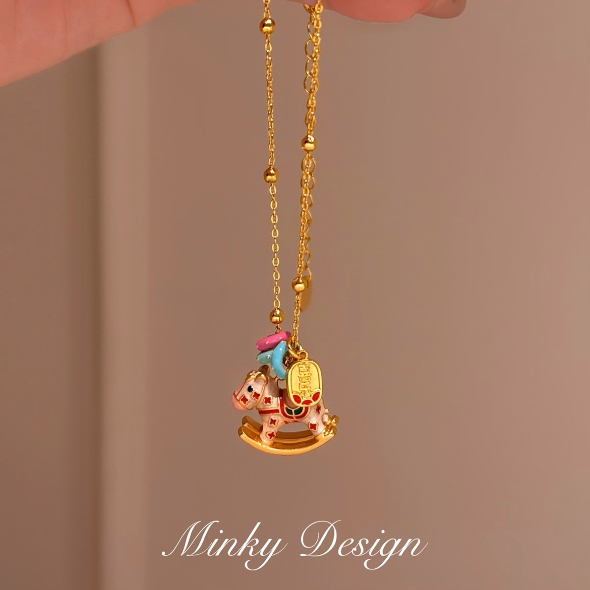 「粉色小马」新款马年项链粉色可爱锁骨链简约百搭颈链精致高级感,饰品/流行首饰/时尚饰品新,项链,淘宝优惠券,粉丝福利购,淘宝优惠卷