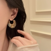 「剑桥大道」巨显瘦 咖啡金耳钉螺旋耳夹无耳洞女耳环方圆脸耳饰