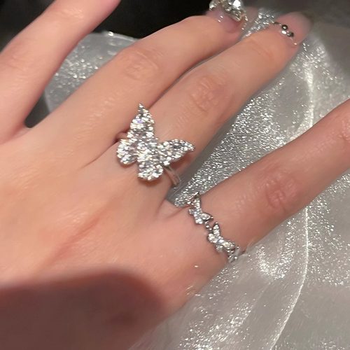 「蝴蝶舞」小众设计蝴蝶宝石戒指高颜值轻奢手饰女精致指环可调节