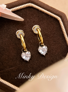 Minky「晨雾初散」小众黑金爱心耳饰硅胶耳夹无耳洞气质耳钉耳环