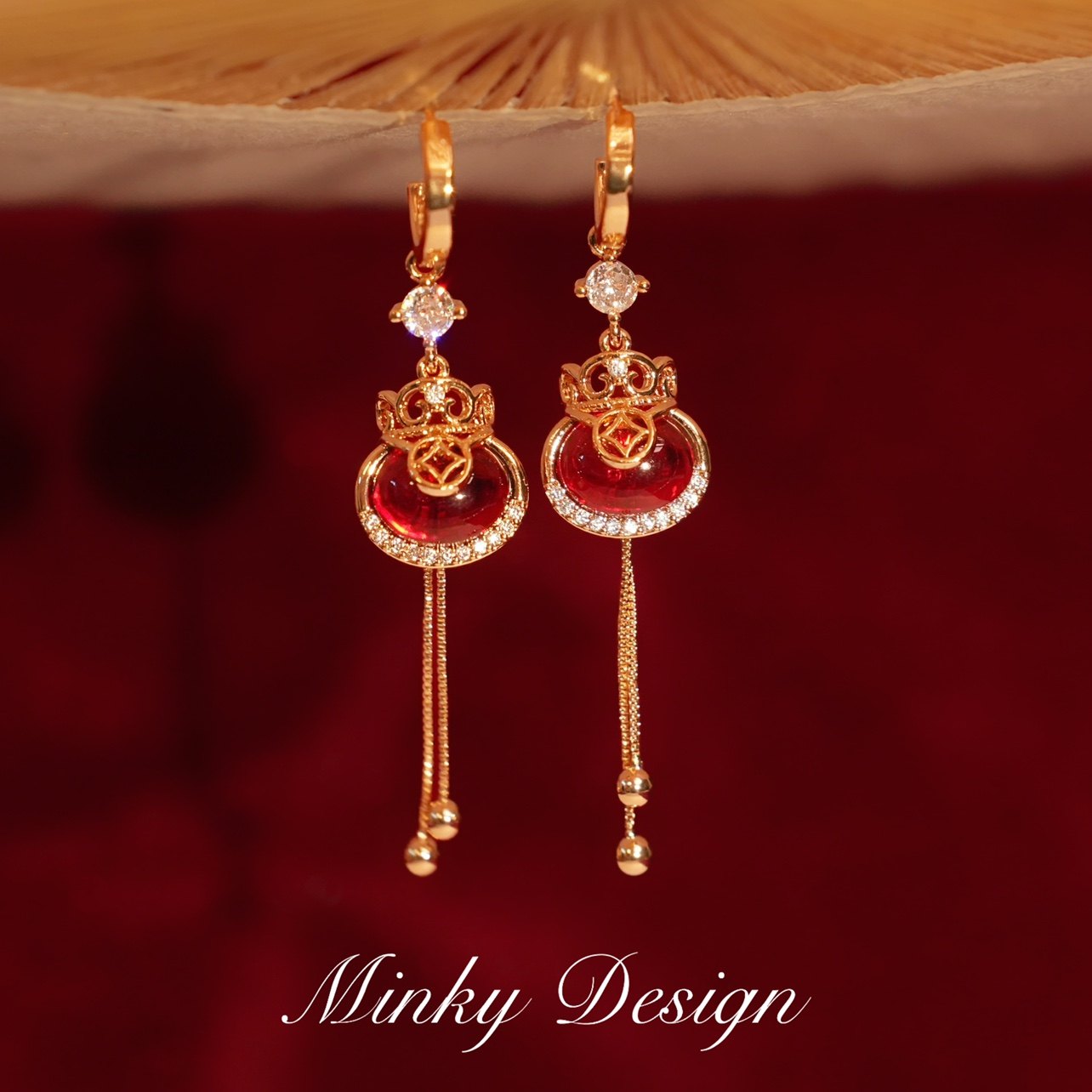 「纳喜」新中式福袋流苏耳饰女蚊香盘耳夹无耳洞红色耳钉过年耳环,饰品/流行首饰/时尚饰品新,耳夹,淘宝优惠券,粉丝福利购,淘宝优惠卷