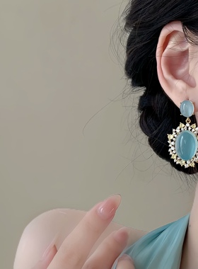 「一碧万倾」气质长款蓝色耳钉蚊香盘耳夹女无耳洞耳环耳饰高级感