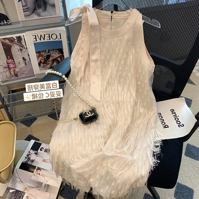 高级感蝴蝶结系带流苏连衣裙