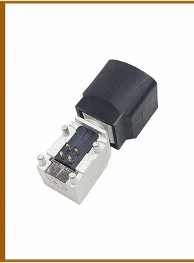 HSDNARPPCB18B【CONN HSD+0 R/A PLUG A CODE】