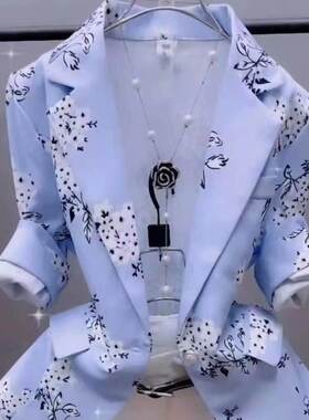 短款显瘦百搭防晒外套西服女