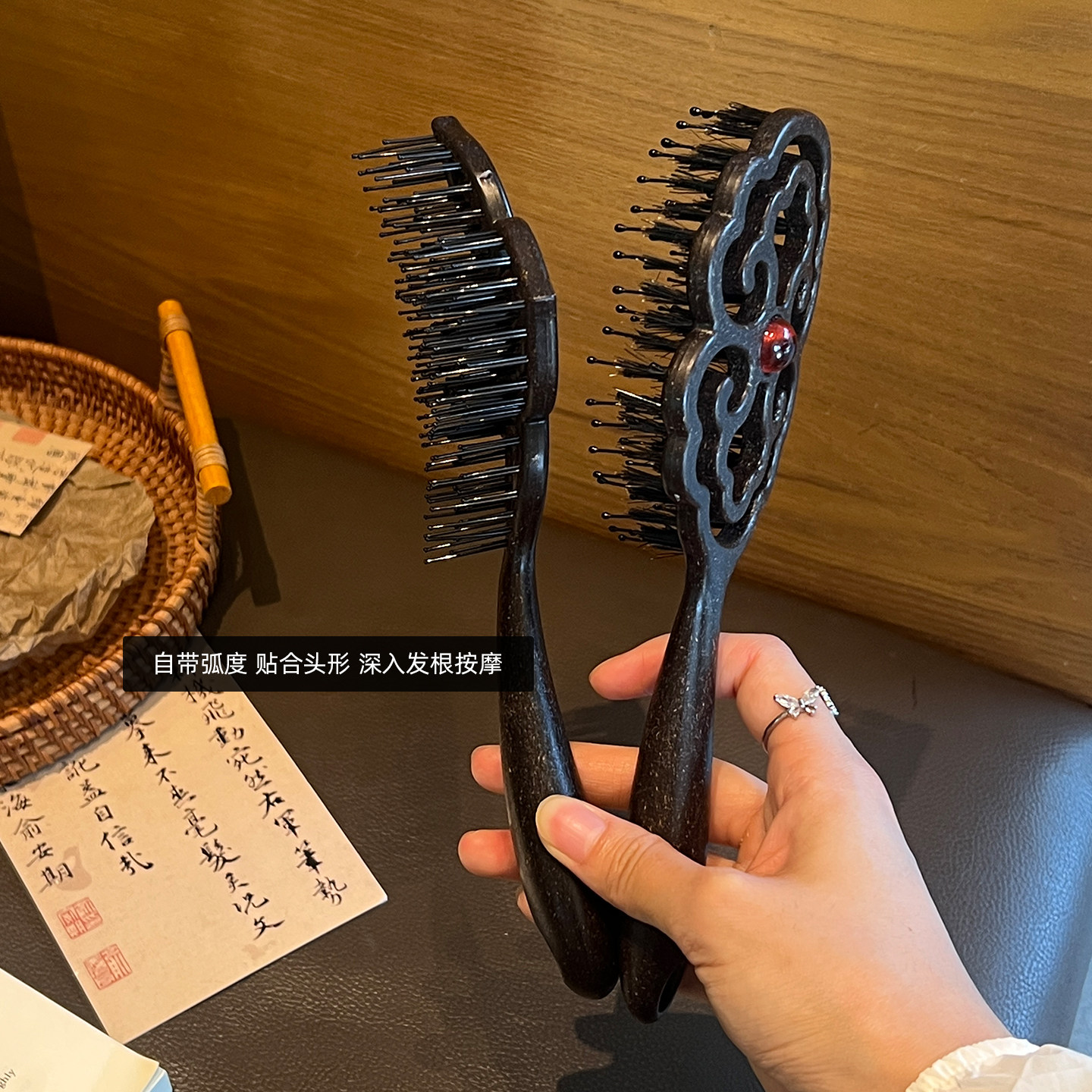 镂空梳子按摩头皮经络家用造型气囊气垫梳女士专用蓬松颅顶大号