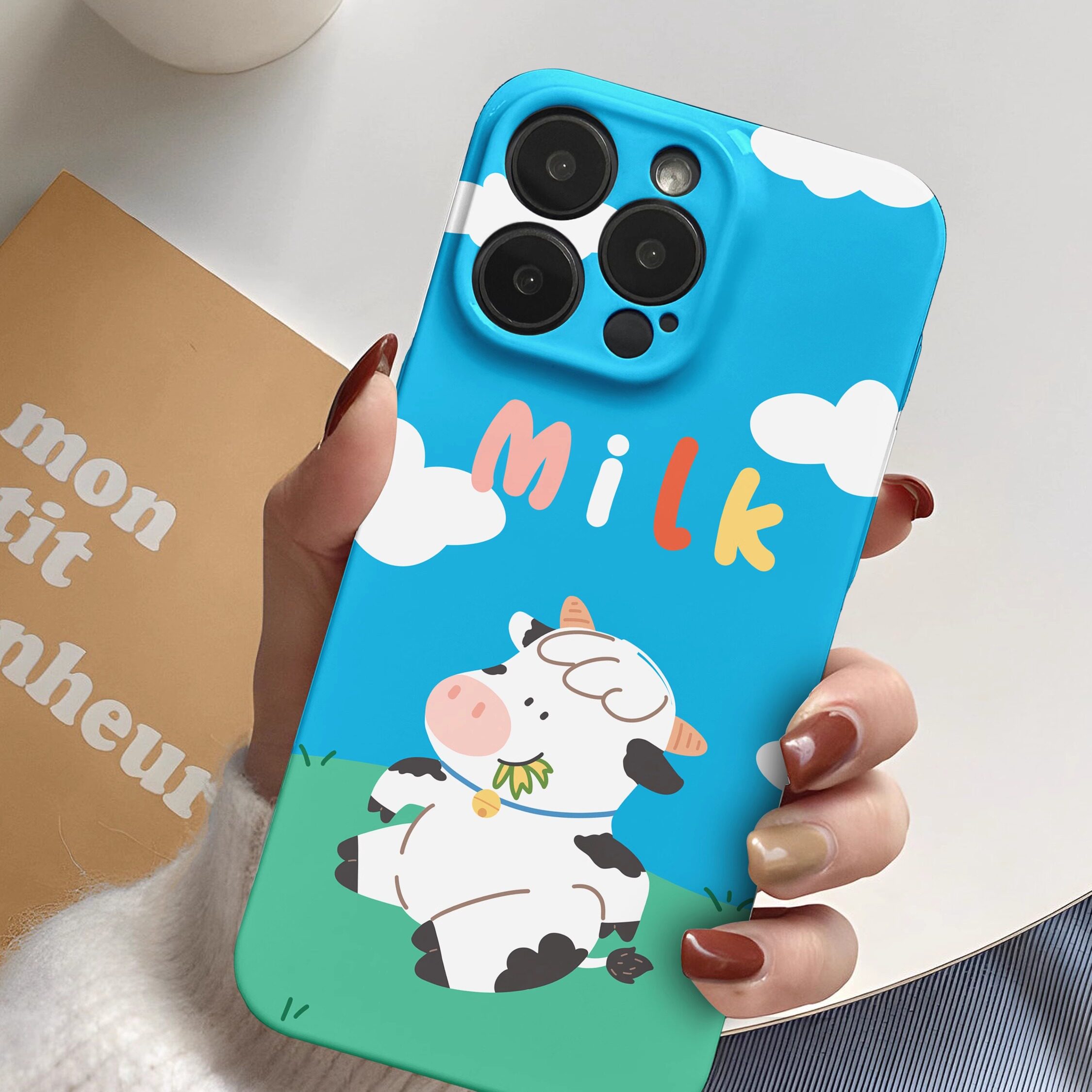 maomao原创 十二生肖 牛milk  苹果16 15 14 13promax华为小米全包镜头超好看手机壳小众不会撞壳白色