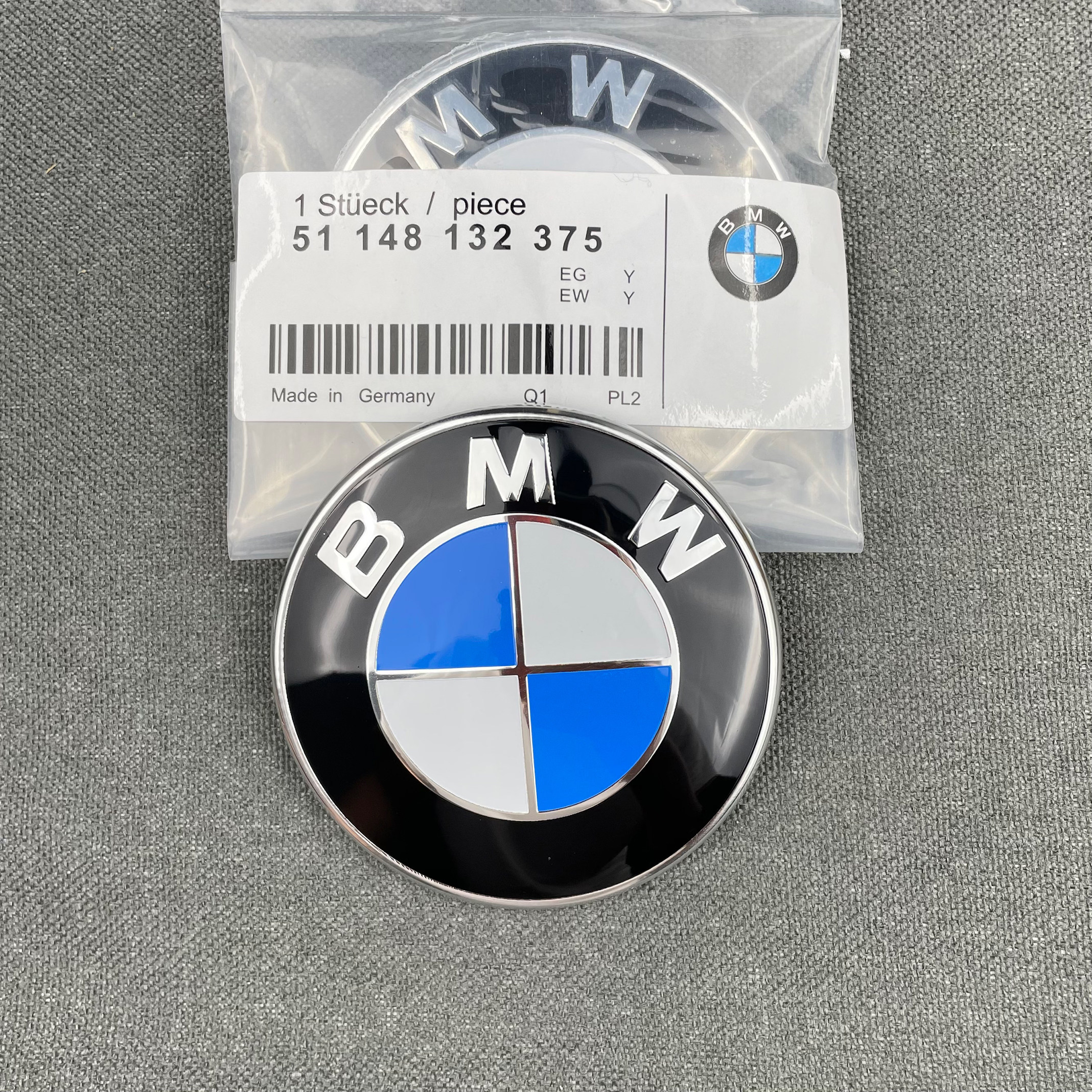 thumbnail for Suitable for Bmw Logo, Front and Rear Logo, Engine Hood Logo, 1 Series, 3 Series, 5 Series, 7 Series Car Logo, X1, X3, X4, X5, X6 Original Factory