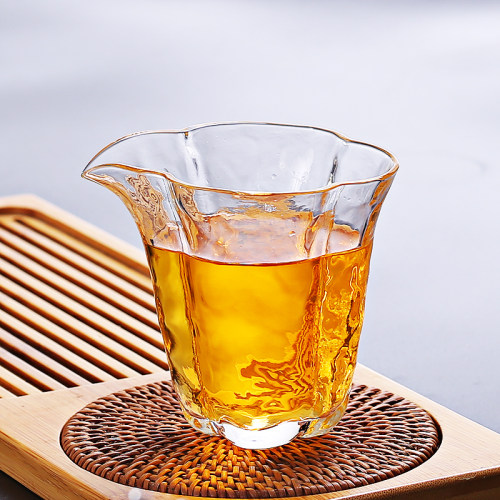 锤纹海棠花玻璃公道杯