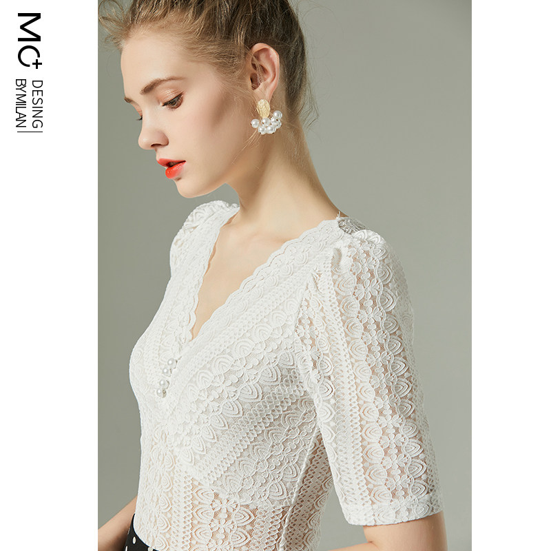 洋气低领蕾丝打底衫女2020新款设计感镂空锁骨上衣显瘦心机小衫夏