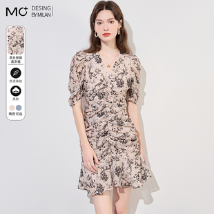 2026夏季新款碎花A字裙小个子V领短袖收腰遮肚子款款雪纺连衣裙女