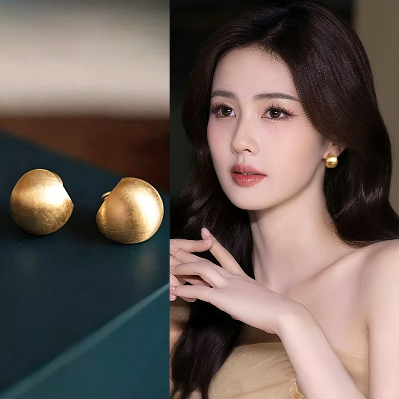 小众金色圆球拉丝蚊香盘耳夹无耳洞女新款高端复古耳环巨好看耳饰