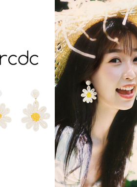 白色花朵软垫耳夹夸张显脸小独特设计清新甜美新款爆款无耳洞耳饰