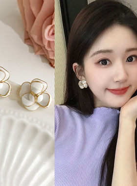 精致白色耳夹无耳洞女2025新款爆款小众设计高级独特个性气质耳饰