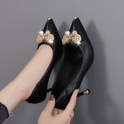 金属跟蝴蝶花后帮可踩两穿