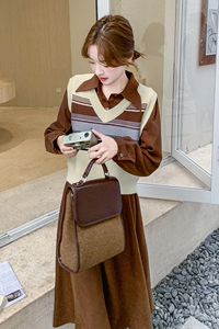 撞色条纹马甲连衣裙套装女2025春季新款复古设计感气质裙子两件套图片