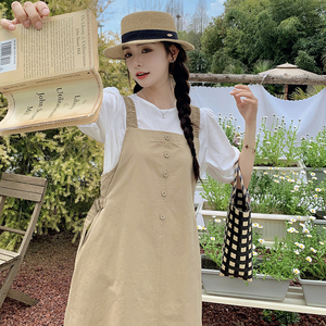 卡其色背带裙套装夏季女2025新款学院风减龄休闲泡泡袖上衣两件套图片