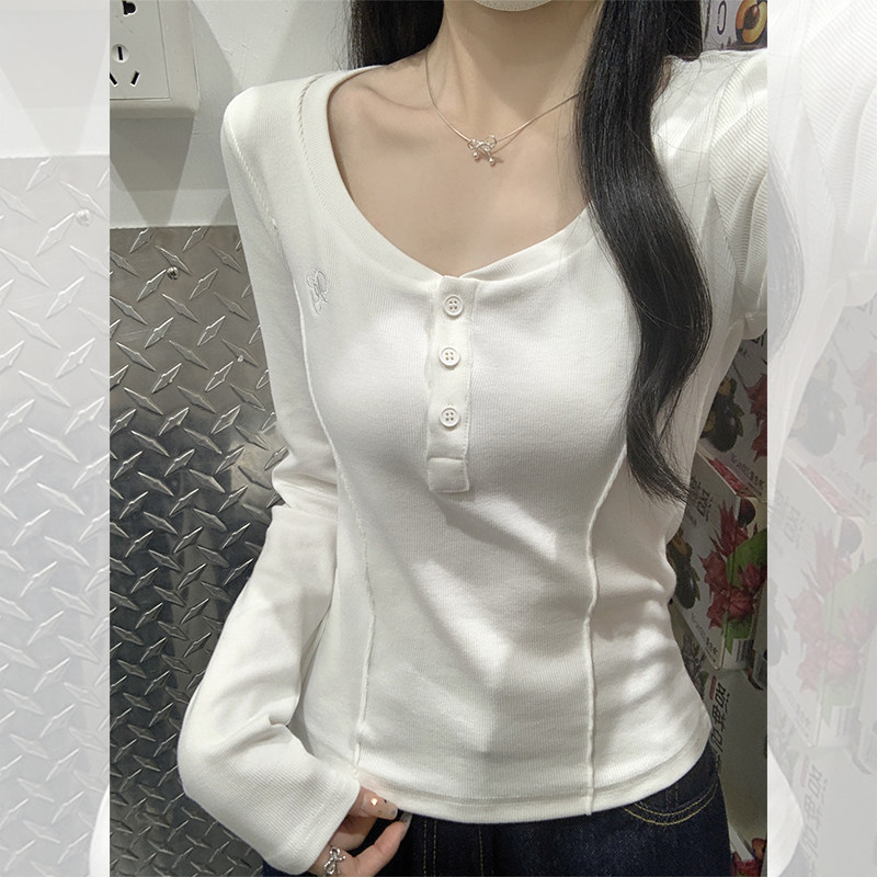 春秋甜辣妹刺绣设计开领纽扣长袖t恤女韩版鱼骨修身打底衫0115ud,女装/女士精品,T恤,淘宝优惠券,粉丝福利购,淘宝优惠卷