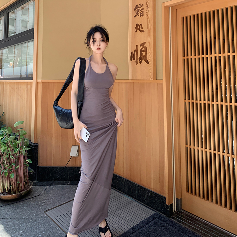GYOKUU 8度灰调针织露背连衣裙