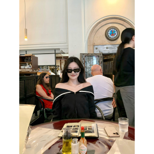 黑色一字肩连帽卫衣外套 2025aw GYOKUU 黑白叙事