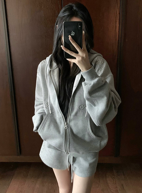 GYOKUU 灰色铆钉设计加绒宽松连帽卫衣外套卫裤短裤套装